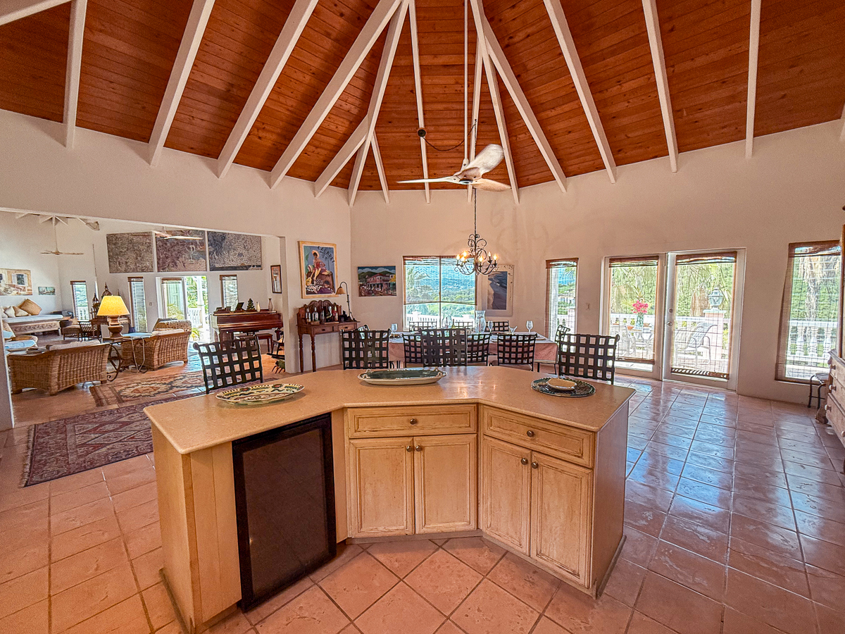 Catch A Wave Kitchen